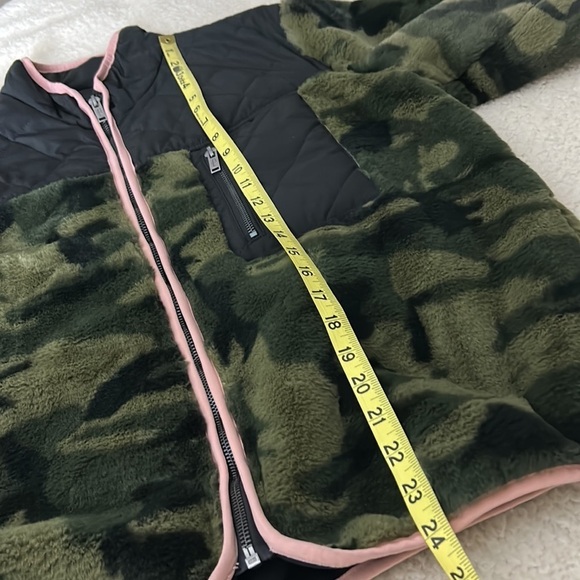 Rails Wesley Green Black Camo Zip Up Jacket Size L - Picture 8 of 12